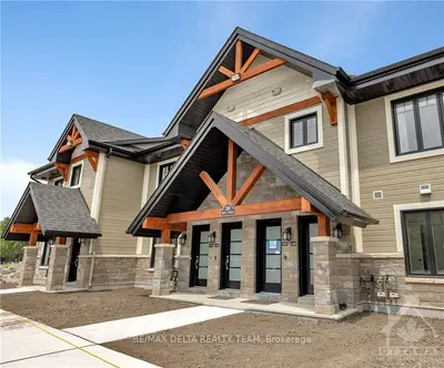310 Montee Outaouais Street 203, Clarence-rockland, On K4k 1g2