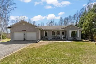 67 Sufian Street, Laurentian Valley, On K8a 6w6