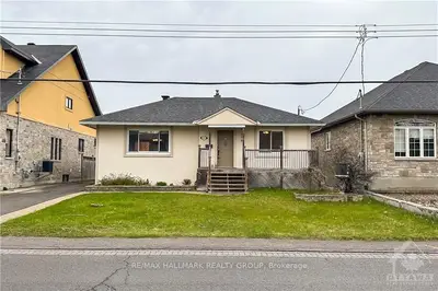 1957 Queensdale Avenue, Blossom Park - Airport And Area, On K1t 1j9