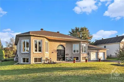 1570 Scottanne Street, Greely - Metcalfe - Osgoode - Vernon And Area, On K4p 1r3