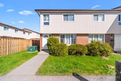 3230 Bannon Way, Blossom Park - Airport And Area, On K1t 1t3