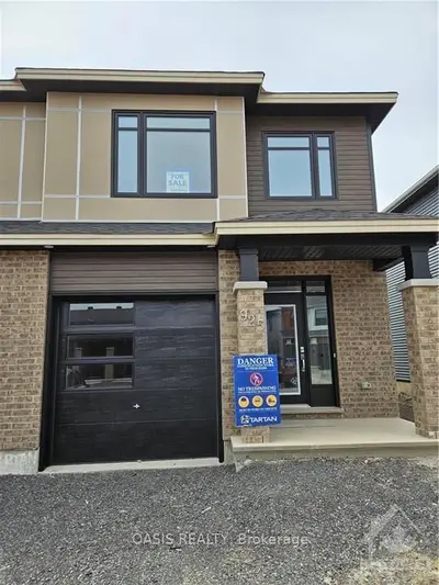925 Clarkia Street, Blossom Park - Airport And Area, On K1t 0y2