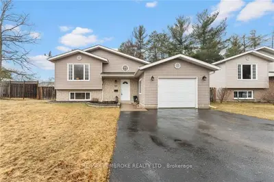 63 Fred Street, Petawawa, On K8h 0a4