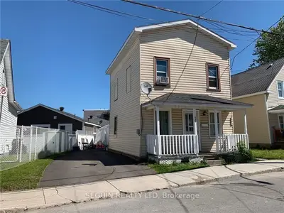 695-697 Regent Street, Hawkesbury, On K6a 1g5