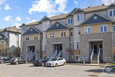 1080 Redtail, Cyrville - Carson Grove - Pineview, On K1j 0a9