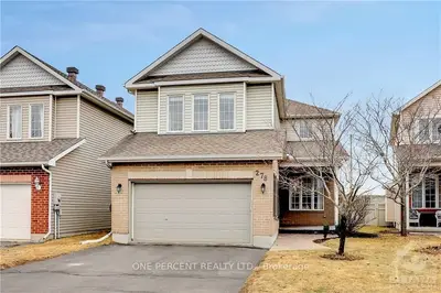 278 RUSTIC HILLS Crescent, Orleans - Cumberland and Area, ON K4A 5A5