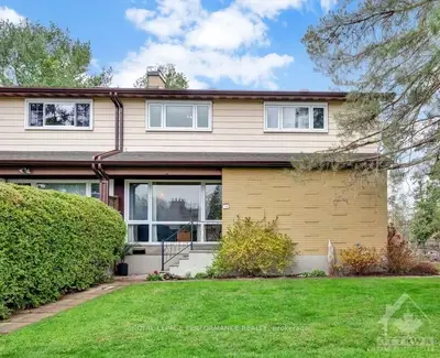 36 Woodmount Crescent, Cityview - Parkwoods Hills - Rideau Shore, On K2e 5r1