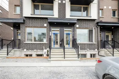776 Mikinak Road, Manor Park - Cardinal Glen And Area, On K1k 5a4