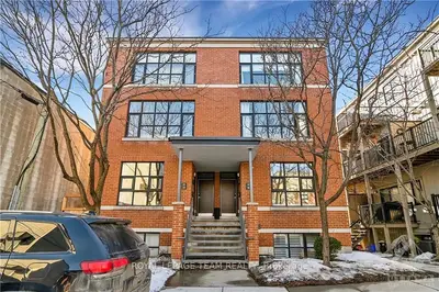 17 Tuscan, West Centre Town, On K1r 1c6