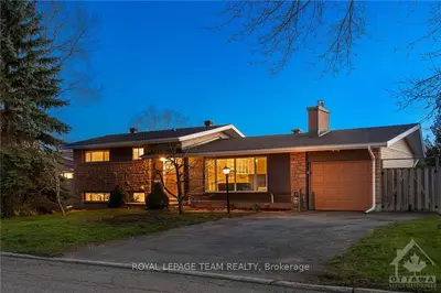 42 Crystal Beach Drive, Crystal Bay - Rocky Point - Bayshore, On K2h 5m8