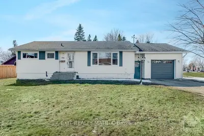 74 Augusta Street, South Dundas, On K0c 1x0