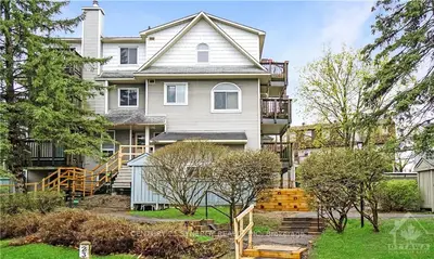702 Tanguay Court, Kanata, On K2l 3x2