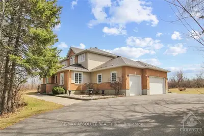 164 WILBERT COX Drive, Carp - Huntley Ward, ON K0A 1L0