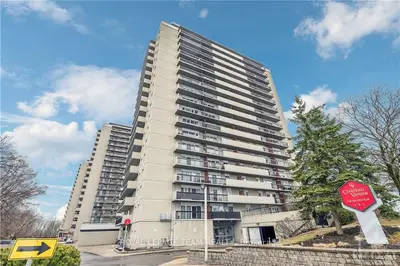 158a Mcarthur Avenue 905, Vanier And Kingsview Park, On K1l 7e7