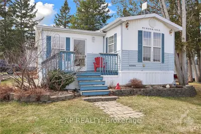 8 Seaborne, Stittsville - Munster - Richmond, On K0a 1b0