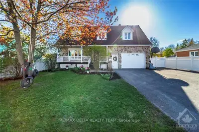 1906 Belcourt Boulevard, Orleans - Convent Glen And Area, On K1c 1m5