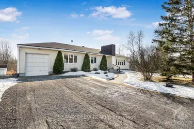 3060 Russland Road, Russell, On K0a 3h0