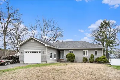 910 Bayview Drive, Constance Bay - Dunrobin - Kilmaurs - Woodlawn, On K0a 3m0