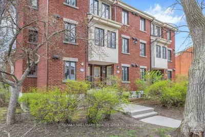 205 Mart Circle, Manor Park - Cardinal Glen And Area, On K1k 4k2