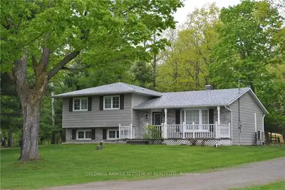 15 Bay Street, Rideau Lakes, On K0g 1p0