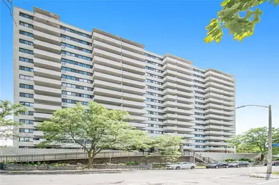 40 Landry Street 1010, Vanier And Kingsview Park, On K1l 8k4