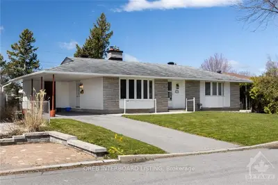 2745 Ulster Crescent, Billings Bridge - Riverside Park And Area, On K2v 8j5