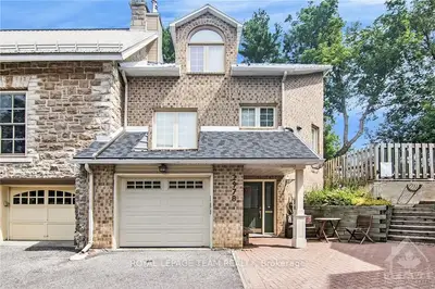 2978 Richmond Road, Britannia Heights - Queensway Terrace N And Area, On K2b 6s7