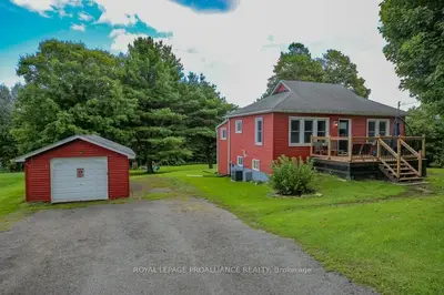 81 Main Street W, Elizabethtown-kitley, On K0e 1m0