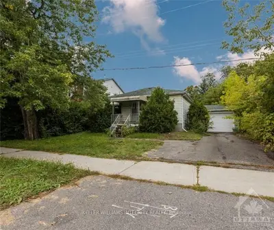 2441 Cleroux Street, Blackburn Hamlet, On K1w 1a1