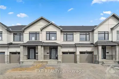 316 Makobe Lane, Blossom Park - Airport And Area, On K4m 0m1