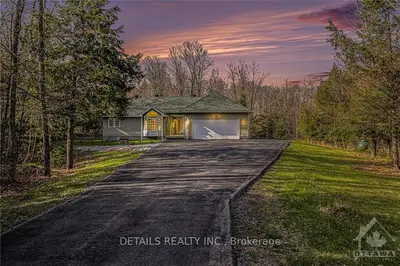1000 Wolf Grove Road, Mississippi Mills, On K0a 1a0