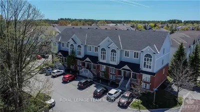 393 Wiffen, Bells Corners And South To Fallowfield, On K2h 1g4