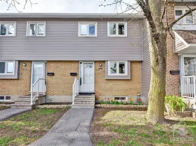 1753 Lamoureux Drive C, Orleans - Cumberland And Area, On K1e 2n3
