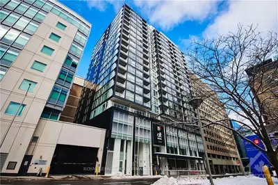 199 Slater Street 1002, Ottawa Centre, On K1p 0c8