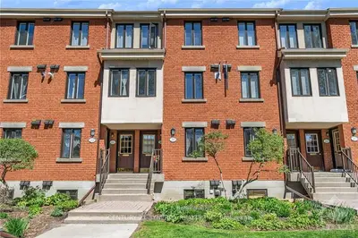 235 Mart Circle, Manor Park - Cardinal Glen And Area, On K1k 4k2