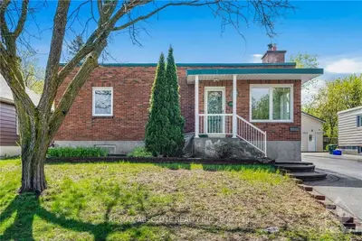 1352 Dorchester Avenue, Carlington - Central Park, On K1z 8e9