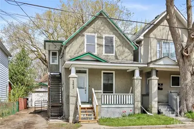 265 Park Street, Vanier And Kingsview Park, On K1l 7g9