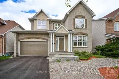 210 Annapolis Circle, Hunt Club - Windsor Park Village And Area, On K1v 1y9