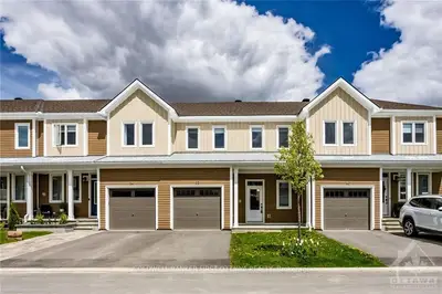 82 Latigo Ridge, Stittsville - Munster - Richmond, On K0a 2z0