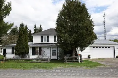 1595 Fiske's Corners Road, North Glengarry, On K0c 1j0