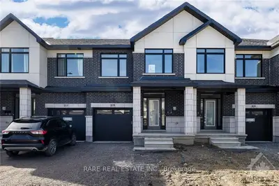 319 Makobe Lane, Blossom Park - Airport And Area, On K4m 0m1