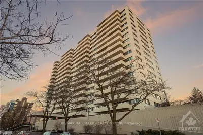 40 Landry Street 1703, Vanier And Kingsview Park, On K1l 8k4