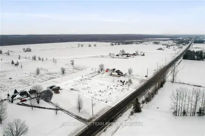 3622 Dunrobin Road, Constance Bay - Dunrobin - Kilmaurs - Woodlawn, On K0a 3m0