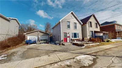 27 Hamilton Street, Brockville, On K6v 2c6
