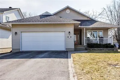 112 Oxford Street W, North Grenville, On K0g 1j0