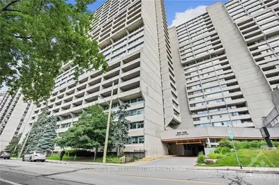 500 Laurier Avenue W 303, Ottawa Centre, On K1r 5e1