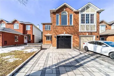 11 Nobleton Avenue, Hunt Club - South Keys And Area, On K1g 5x4