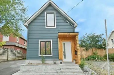 42 Western Avenue, Tunneys Pasture And Ottawa West, On K1y 0l6