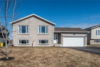 1034 Riverstone Trail, Petawawa, On K8h 0b3
