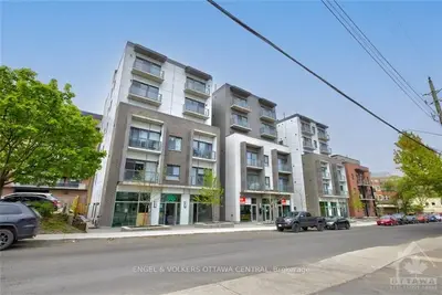 92 Hinton Avenue 204, Tunneys Pasture And Ottawa West, On K1y 4l1
